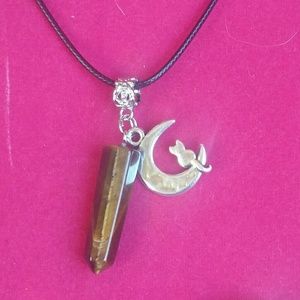 Tiger's eye stone pendant necklace